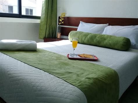 HOTEL CAZA CENTRAL DE AUTOBUSES ZACATLAN - Inn Reviews & Photos ...