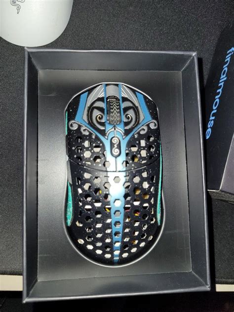 Finalmouse Starlight 12 Phantom Small vs G Pro 的图像结果