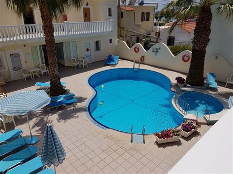 ALEXANDRA APARTMENTS (Samos/Marathokampos) - Apartment Reviews & Photos ...