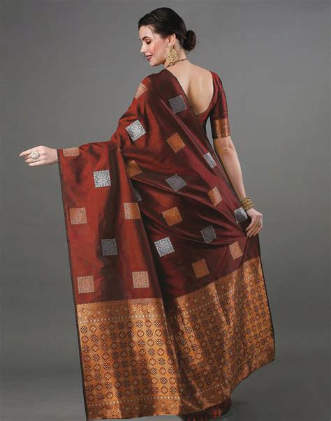 Bewitching Maroon Soft Silk Saree With Adoring Blouse Piece