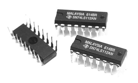 SN74LS112AN J-K Flip-Flop LS Series 74LS112 IC (2 pieces) : Amazon.in ...