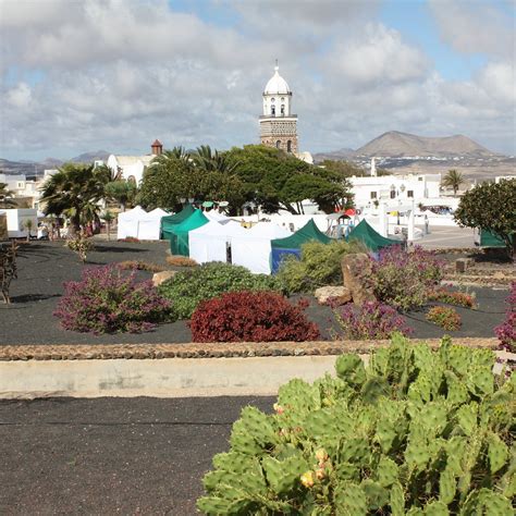 TEGUISE MARKET (2025) All You Need to Know BEFORE You Go (with Photos ...