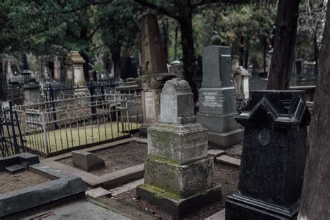 Why Choose An Interactive Headstone From Funeral Homes