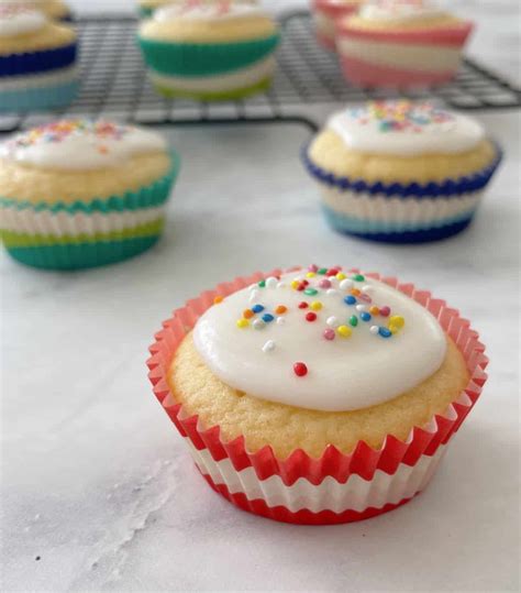 How to Make Patty Cakes - Create Bake Make