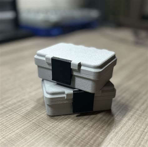 STL file Rugged Lockable Container/Box 📦 ・3D print design to download・Cults