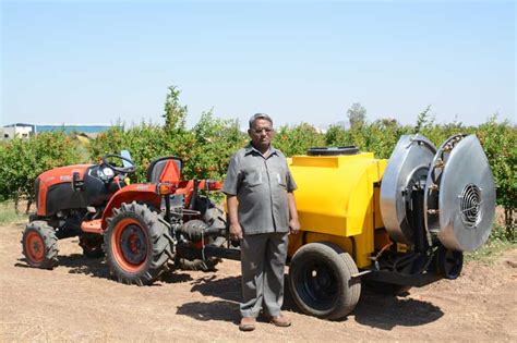 Tractor operated blowing orchard sprayer - National Innovation ...