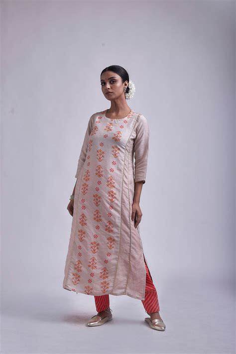 Phool Cream Cohga set (kurta + salwar) – udd Studio