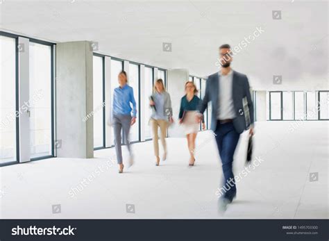 People Walking Office 的图像结果