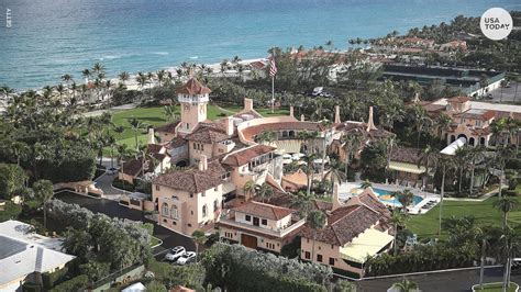 Crowd outside Mar-a-lago after Trump called FBI search 'not necessary'