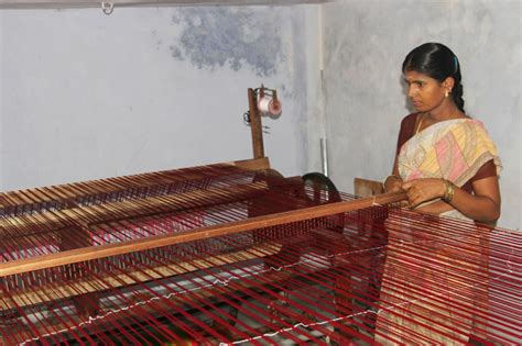 D'source Warping Process | Silk Weaving - Kanchipuram | D'Source ...