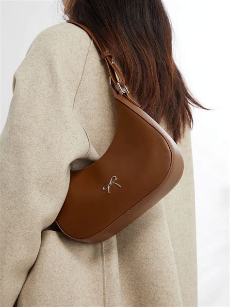 Solid Bucket Shoulder Bag | Savana | Bestsellers