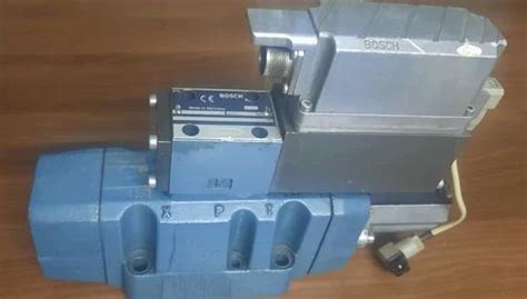 SERVO VALVES - 0811 404 286 4Wrle 16 05 200M 3X G24 K0 A1M 853 Bosch ...