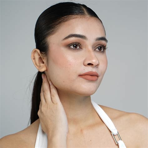 Buy Blur Matte Liquid Lipsticks Online| Best Nude Liquid Lipstick ...