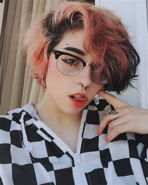 15 Short Fluffy Hair Styles to Rock + DIY Tutorial | Short hair syles ...