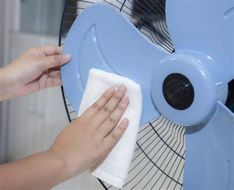 How To Clean Exhaust Fan At Home In Hindi | how to clean exhaust fan at ...