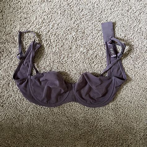 skims bra size 38A - Depop