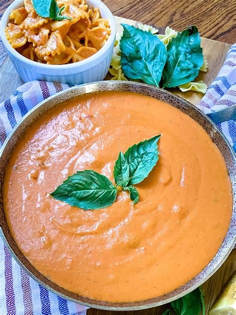 Basil Vodka Sauce at Samantha Sternberg blog