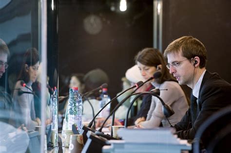 Переводчики ООН — как попасть на работу?