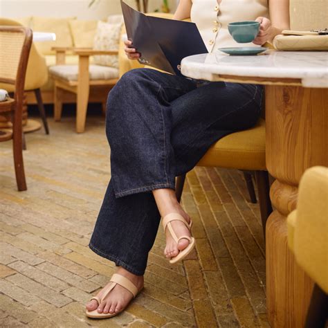 Nude Thong Strap Flats – The CAI Store