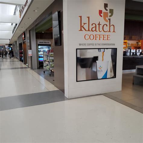 Hoping to run in with Achmed the I Just Get These Headaches Sometimes at LAX : r/discworld