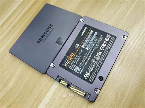 SATAケーブル 45cm レッド 1x SATA 7ピン - 1x SATA 7ピン | 123market