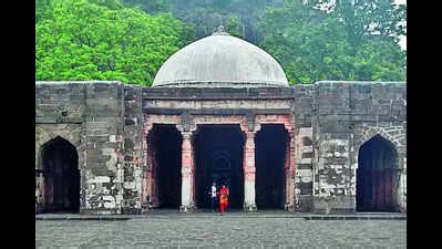 ASI: ASI denies priest permission for puja at Bharat Mata temple in ...