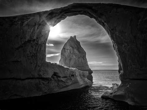 Download wallpaper 1400x1050 cave, arch, rock, sea, landscape, black ...