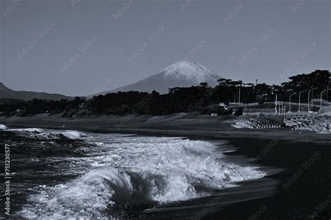 Japan Mountain 的图像结果