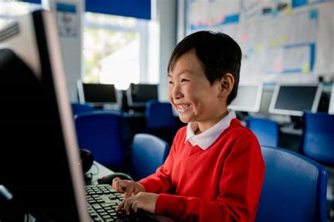 Library Computer Room 的图像结果