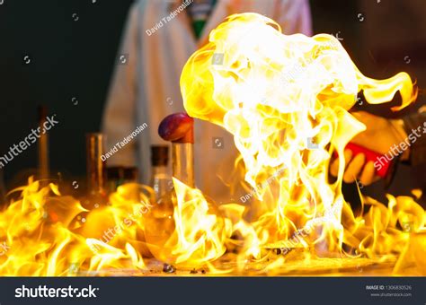 Science Experiments with Explosions 的图像结果