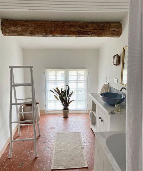 Image result for Renovation De Tomettes Rouges