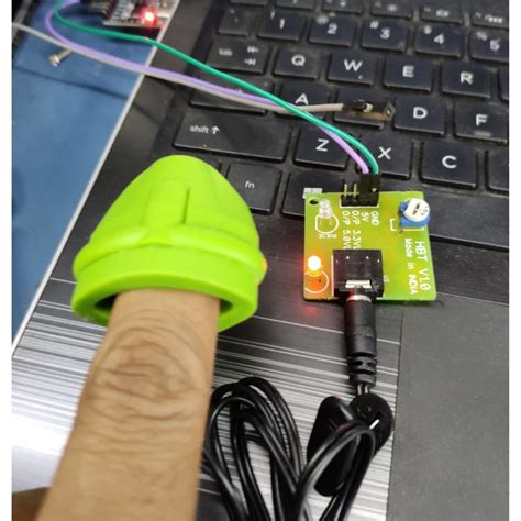 Green Easy Pulse Sensor Heart Beat Sensor HRM2511E | Robodo