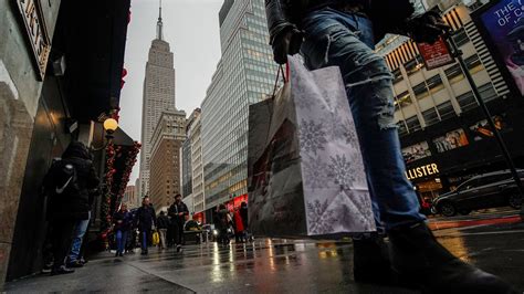 107335119-17001550032022-12-15t230437z_1173362974_rc2i6y92ok02_rtrmadp ...