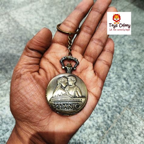 Pocket Keychain - Titanic Love – Toys Colony