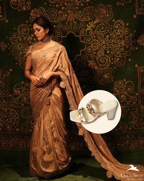 Welcome to URBANSWAY - Hand Embroidered Mules & Wedges – Urbansway