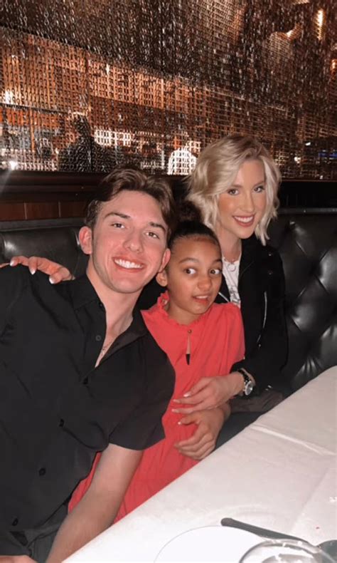Savannah Chrisley dating after getting custody of Grayson, Chloe