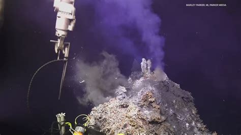 Active undersea volcano off Oregon coast expected to erupt in 2025 ...