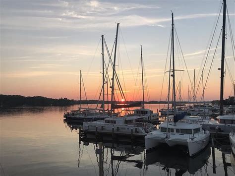 Pier 7 Resort Marina (Edgewater) - 2022 What to Know Before You Go ...