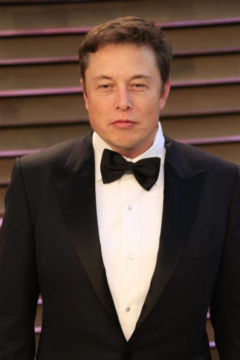 Elon Musk Height: How Tall Is The Top Billionaire? - Hood MWR