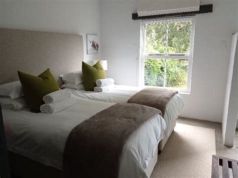 SPRINGVALE FARM COTTAGES (Howick) - Guesthouse Reviews, Photos, Rate ...