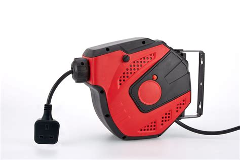 Power Extension Cord Retractable Reel Australian 15m 240v