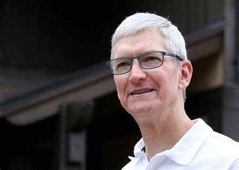 Download Tim Cook, CEO of Apple Inc. in a Formal Meeting Wallpaper | Wallpapers.com