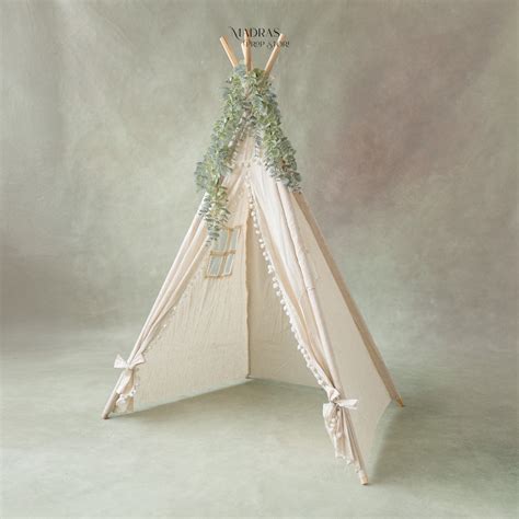 Window Tent – Madras Prop Store
