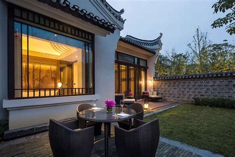 BANYAN TREE YANGSHUO (Yangshuo County) - Hotel Reviews, Photos, Rate ...