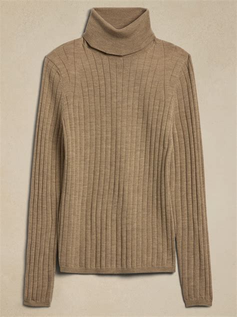 Nezha Merino Turtleneck Sweater | Banana Republic