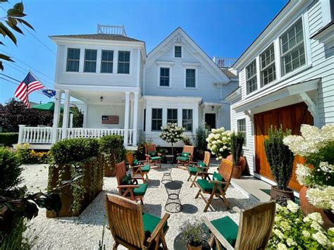 WHITE PORCH INN ART HOTEL (Provincetown) - B&B Reviews, Photos, Rate ...