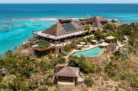 Inside billionaire Richard Branson's private island you can rent for ...