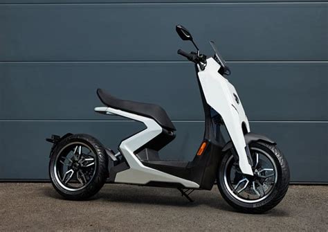 Zapp i300 electric city bike wins 2023 German Design Award | Autocar ...