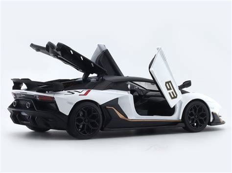Lamborghini Aventador SVJ white 1:24 MSZ licensed diecast Scale Model ...