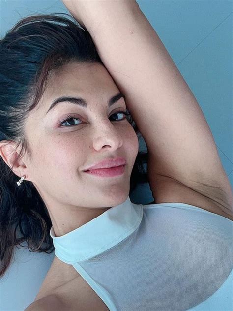 10 Celebrities that encourage body positivity | Times of India